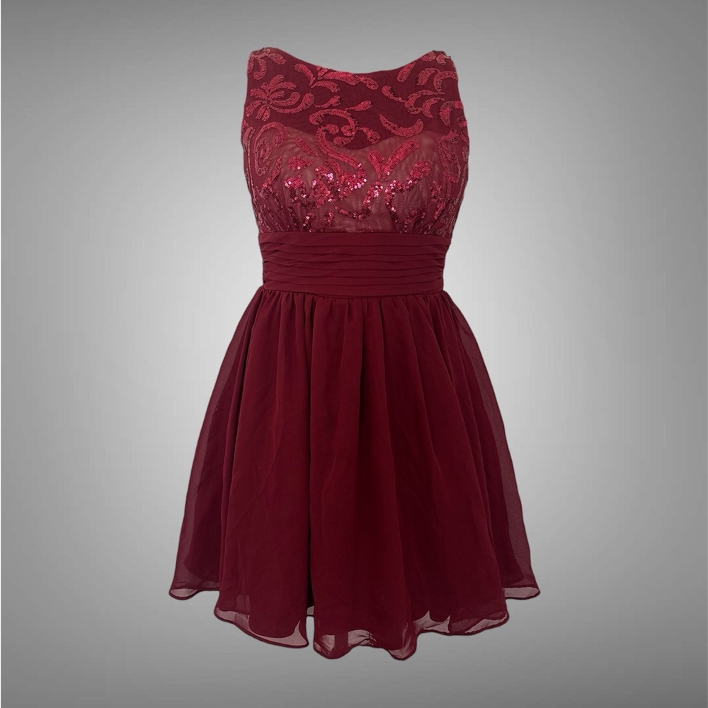 Masquerade Elegant Burgundy Lace Dress